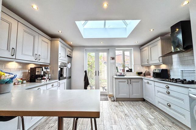 38, Naylor Avenue, Blaydon-on-Tyne photo 5