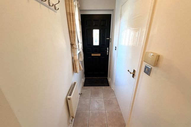 19, Canalside, Coventry photo 2