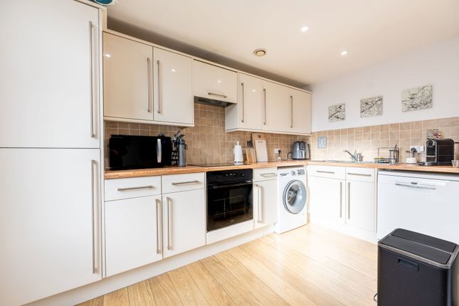 Chatfield House, 428,15, Southampton Road, Eastleigh photo 3