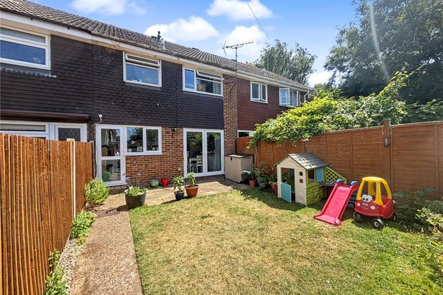 79, Otterham Quay Lane, Rainham photo 2