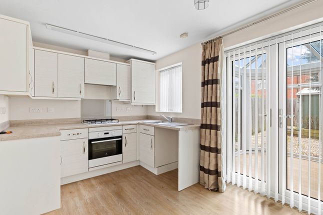 54, Deane Drive, Worcester photo 2