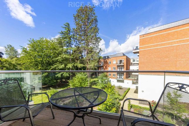 Thumbnail Flat for sale in Lynwood Village, Ascot
