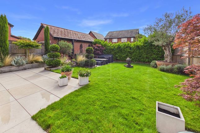 12, Winscar Close, Warrington photo 4