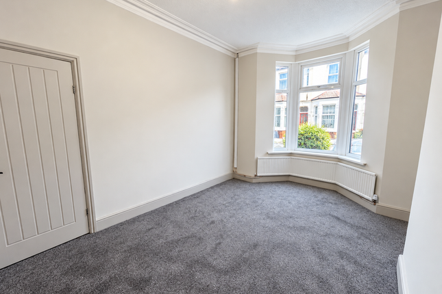 Belmont Avenue, Blackpool photo 3