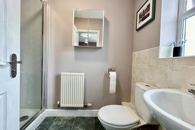 End terrace house for sale in Crocus Drive, Sittingbourne
