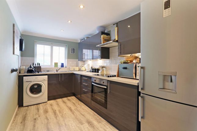 Thumbnail Flat for sale in Cadet Drive, London