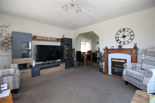 4, Westwoods Park, New Milton photo 2