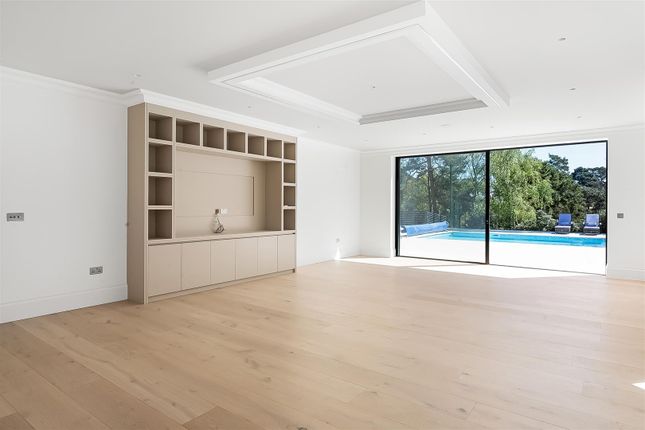 14, Pine Coombe, Shirley Hills photo 5