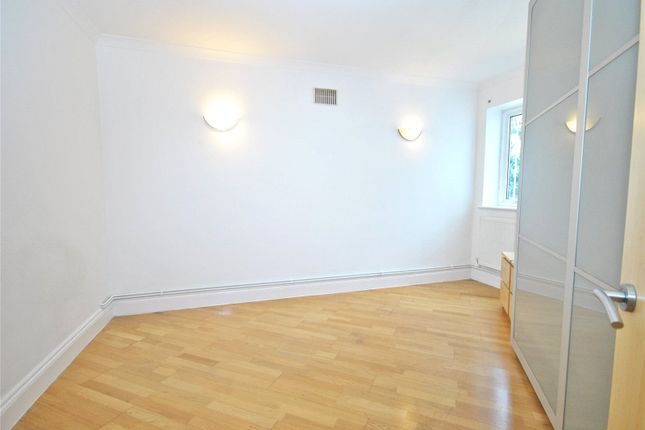 Flat 1 The Curve, 159, Chudleigh Road, London photo 3