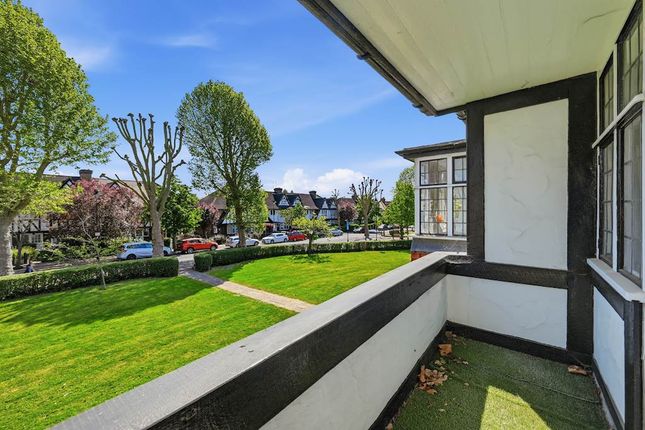 10 Chester Court, Monks Drive, London photo 3