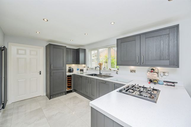 18, Whitehaven Grove, Derby photo 3