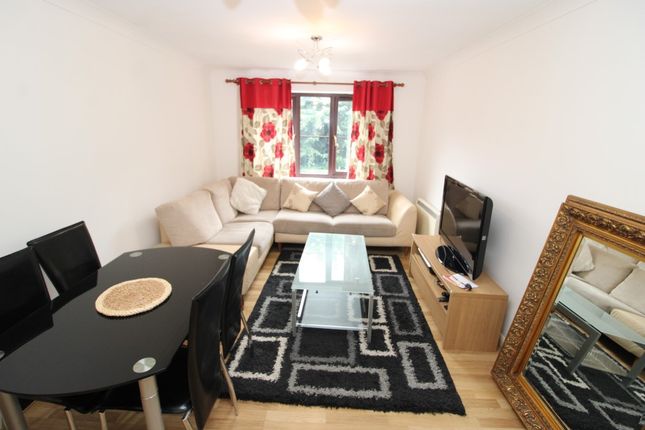 10 Manor House, Boston Manor road, Brentford, Middlesex photo 3