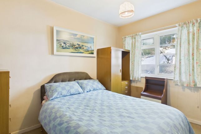 23 Colwick Lodge, Nottingham photo 3