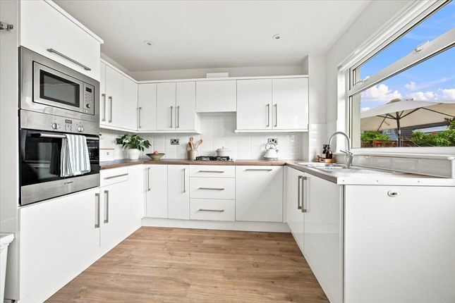 11, Dundas Avenue, Glasgow photo 3