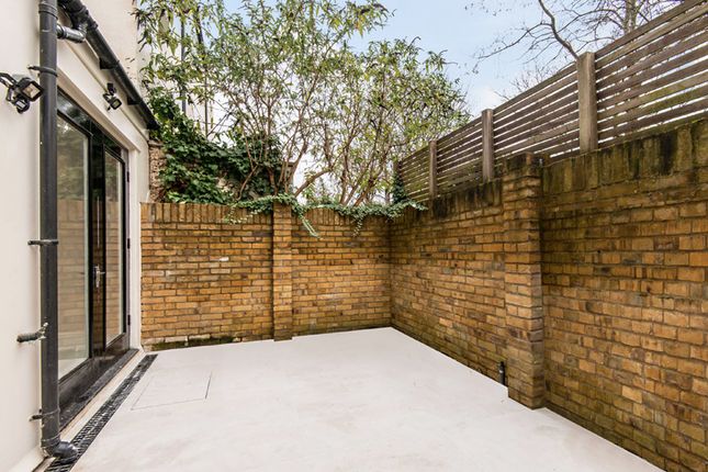 Terraced house to rent in Clifton Hill, St John’S Wood, London