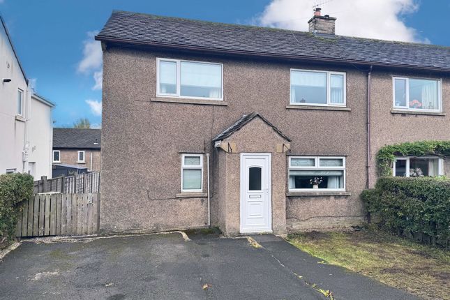 3-bed semi-detached on 17 Park Road, High Peak, £250,000
