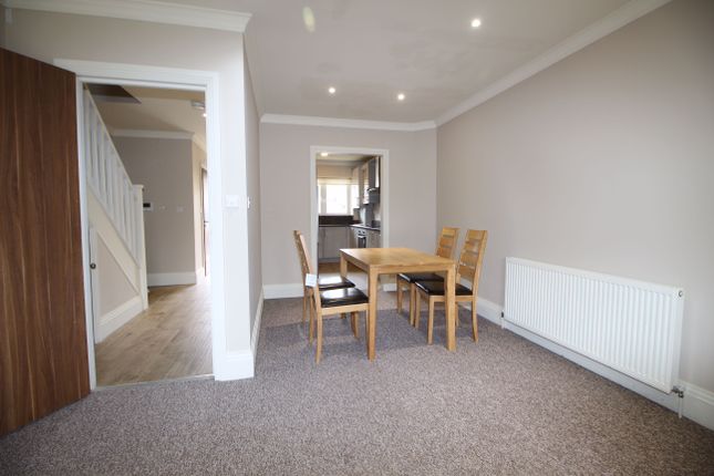36, Reet Gardens, Berkshire photo 5