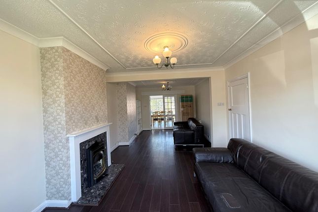 00, Abercorn Crescent, Harrow photo 2