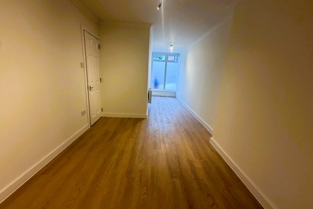 GFL, 4-6 Peterborough Road, London photo 4