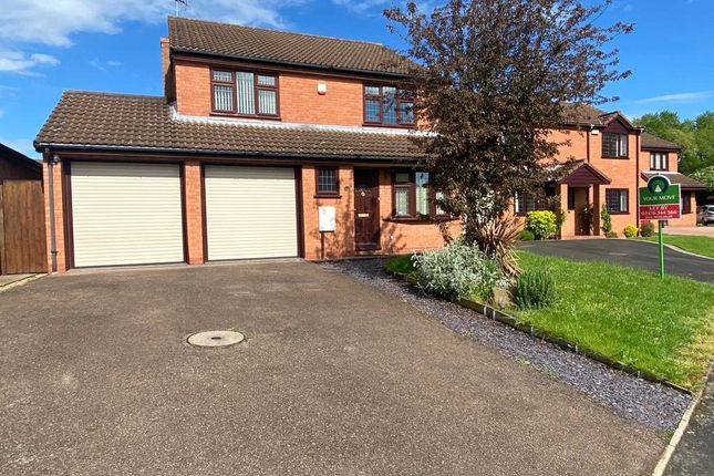 Detached house to rent in Redruth Close, Nuneaton, Warwickshire