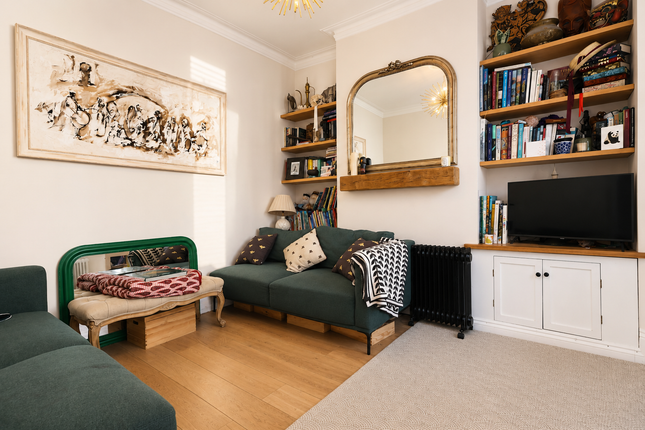 3 Chaucer Road, London photo 2