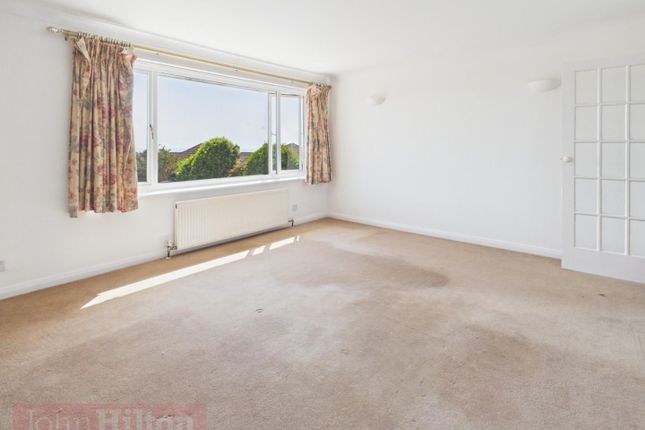 86, Bevendean Avenue, Brighton photo 4