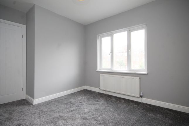 50, Oxhey Drive, Watford photo 5