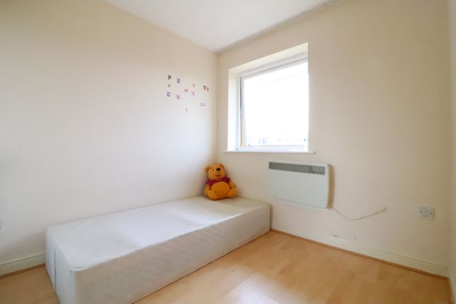 Flat for sale in Melling Drive, Enfield