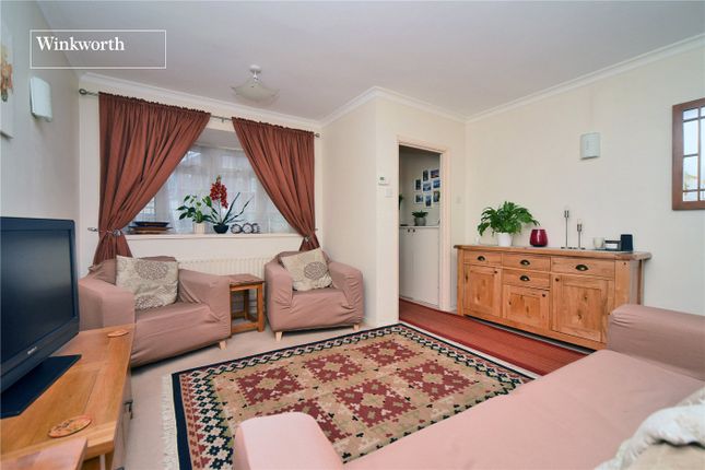 3, Trent Way, Worcester Park photo 2