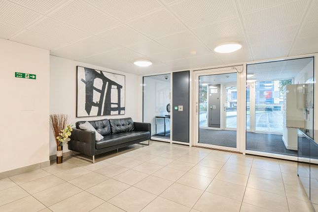 2 Brunel Court, Green Lane, Edgware photo 2