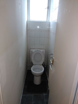 Garry Way, Romford photo 5