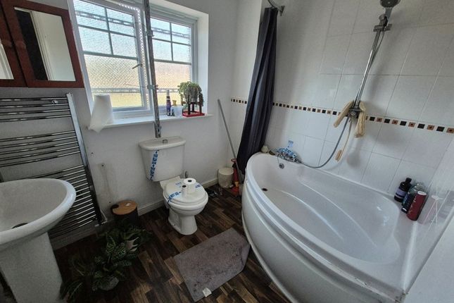 57, Whitebrook Road, MANCHESTER photo 5