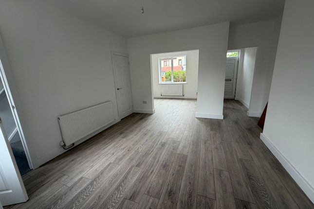 22 Kings Crescent, Doncaster photo 5