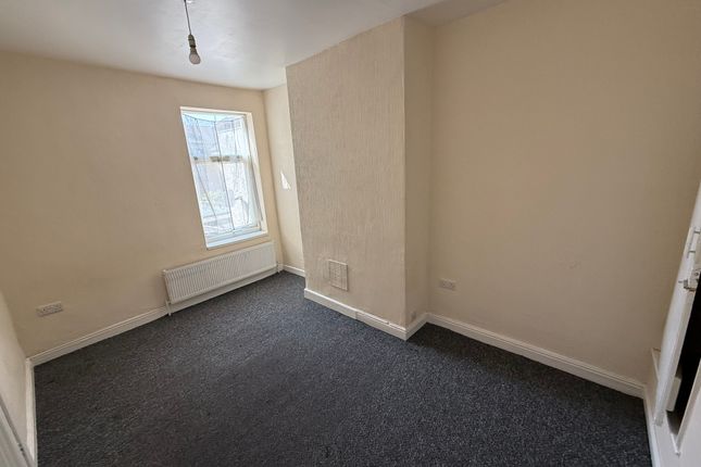 41, Wolverhampton photo 2