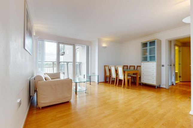 Thumbnail Flat for sale in Seacon Tower, 5 Hutchings Street, London