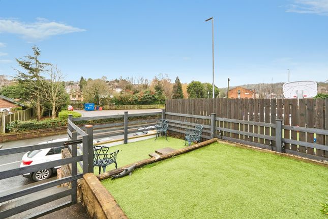 204, Pudsey Road, Leeds photo 2