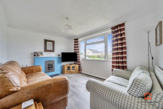 4, Woodridge Close, Hayle photo 2