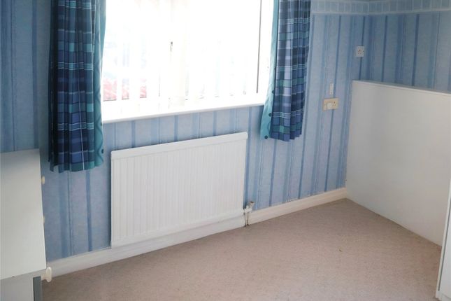 Bungalow to rent in Greenfinch Grove, Netherton, Huddersfield