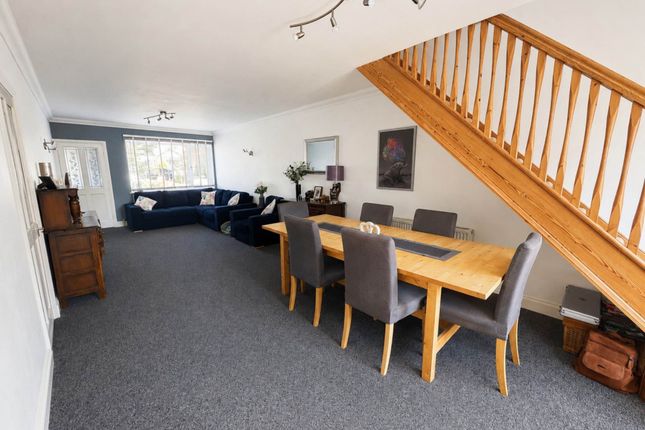 48, Goodwood Avenue, Brentwood photo 4