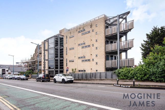 1-bed flat on 8 City Lofts, Crwys Road, Cardiff, £1,000/mo