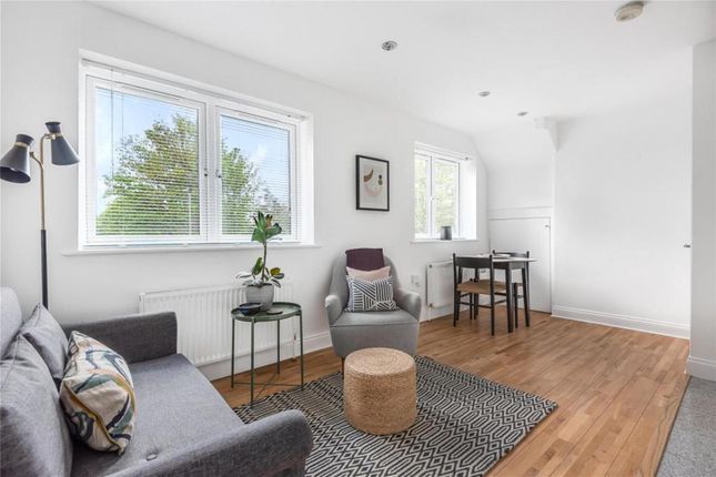 1-bed flat on Flat 2, 276A, High Street, Beckenham, £250,000