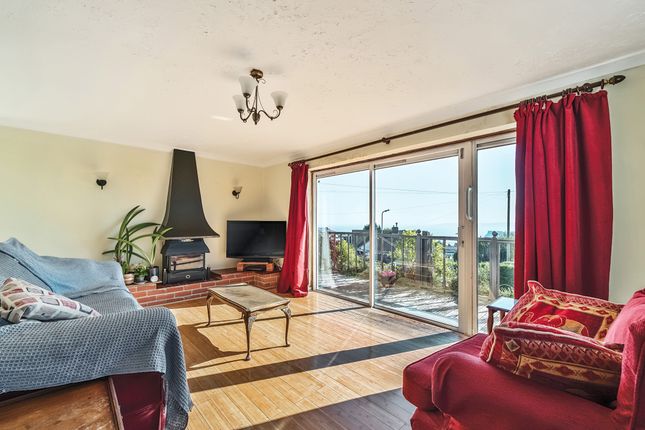11, Higher Holcombe Drive, Teignmouth photo 3