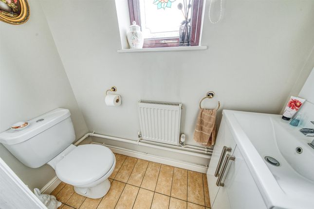 33, Woodhouse Road, Belper photo 3