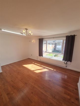 276, Kenton Road, Newcastle Upon Tyne photo 3