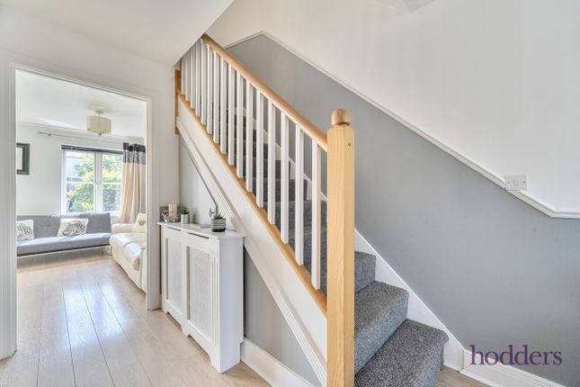 7, Kings Gate, Addlestone photo 4