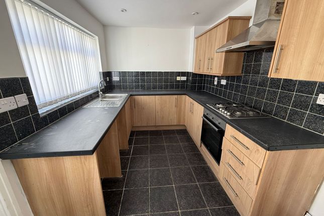 16 Hawarden Grove, Liverpool photo 3