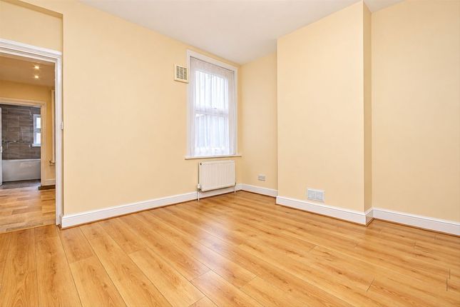 51, Cambridge Road, Hounslow photo 4