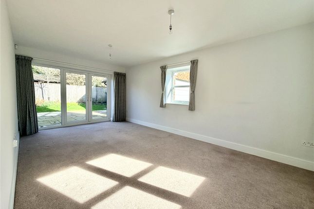 2, Nursery Grove, Lymington photo 4