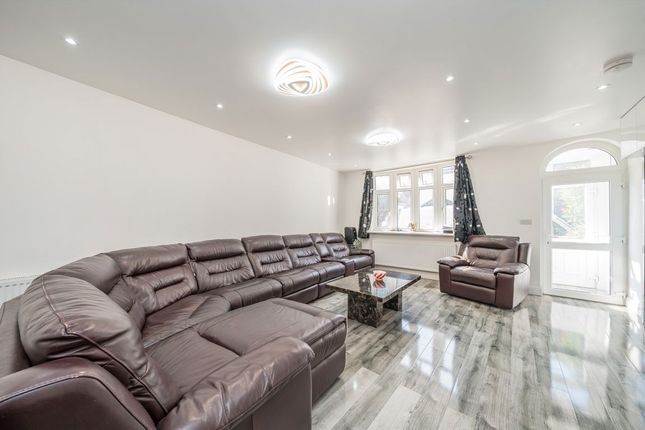 37, Chapel Road, Hounslow photo 4