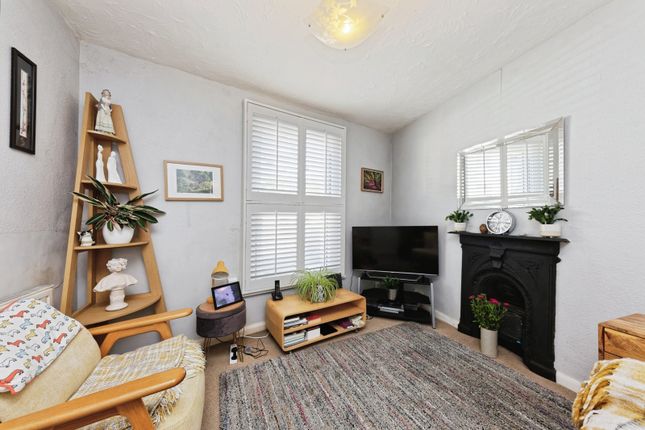 35, Pioneer Road, Kent photo 4
